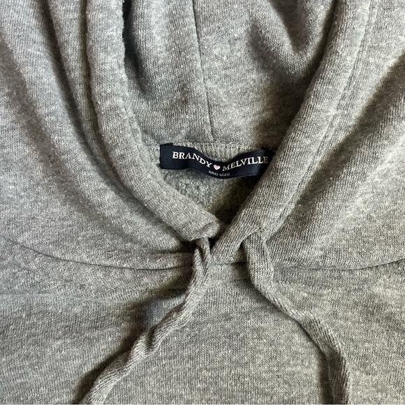 Brandy Melville Cropped Hoodie - Picture 3 of 3